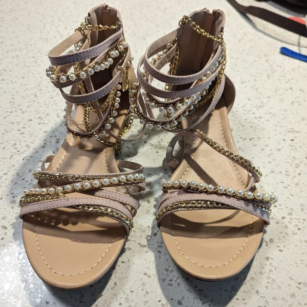Gladiator sandals - Picture 1 of 3